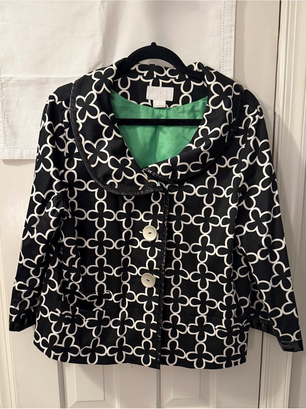 Graphic Black and White Patterned Blazer with Green Lining
